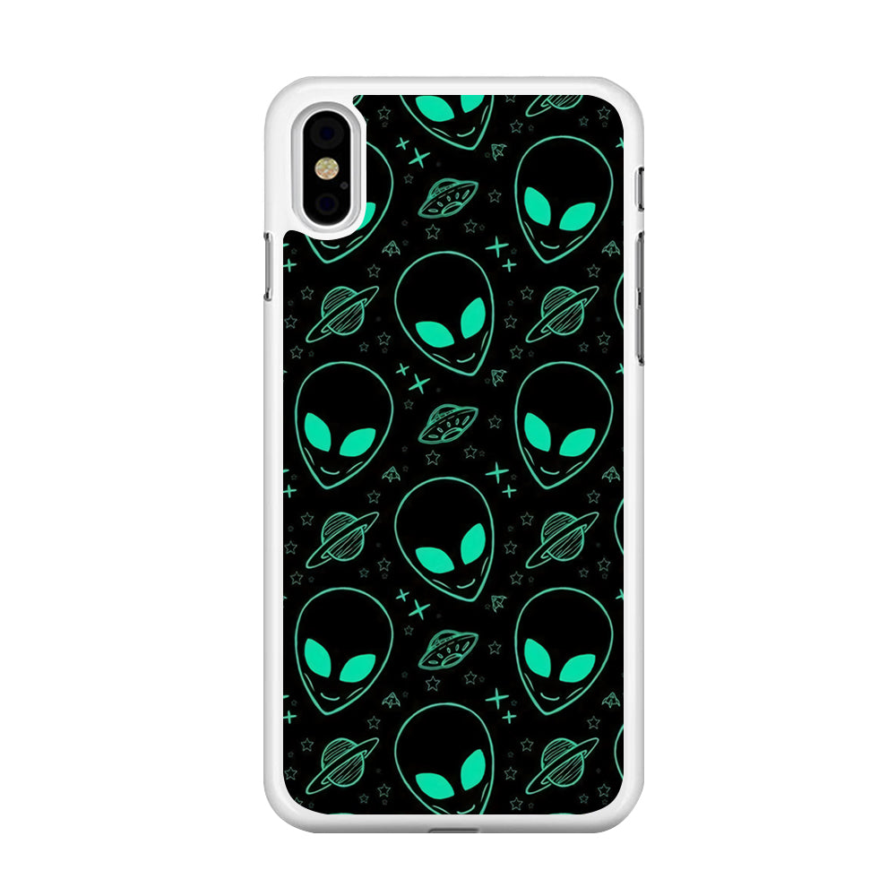Alien Green Doodle iPhone Xs Max Case