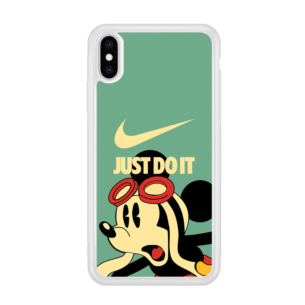 Nike Mickey Shocked Momment iPhone X Case