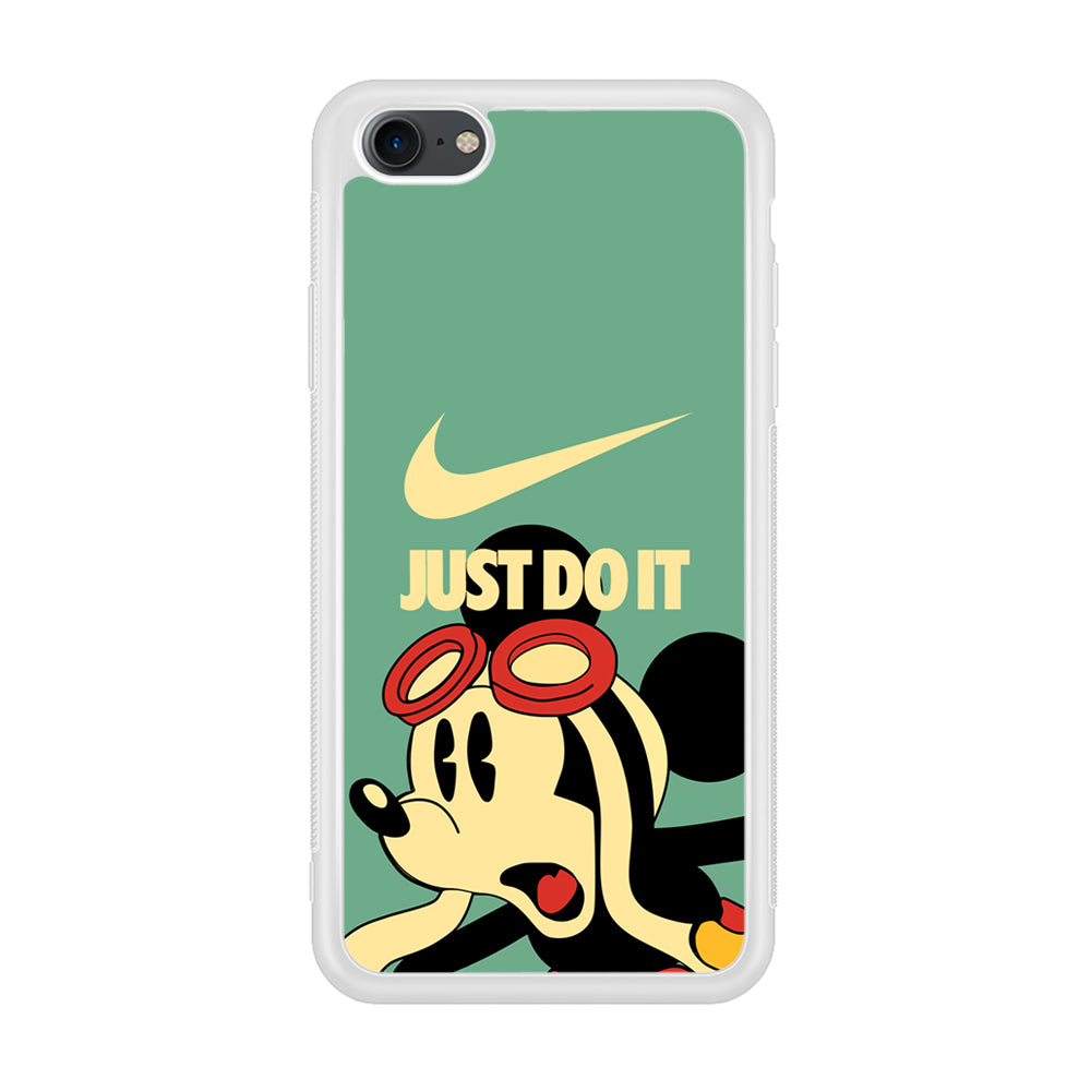 Nike Mickey Shocked Momment iPhone 7 Case