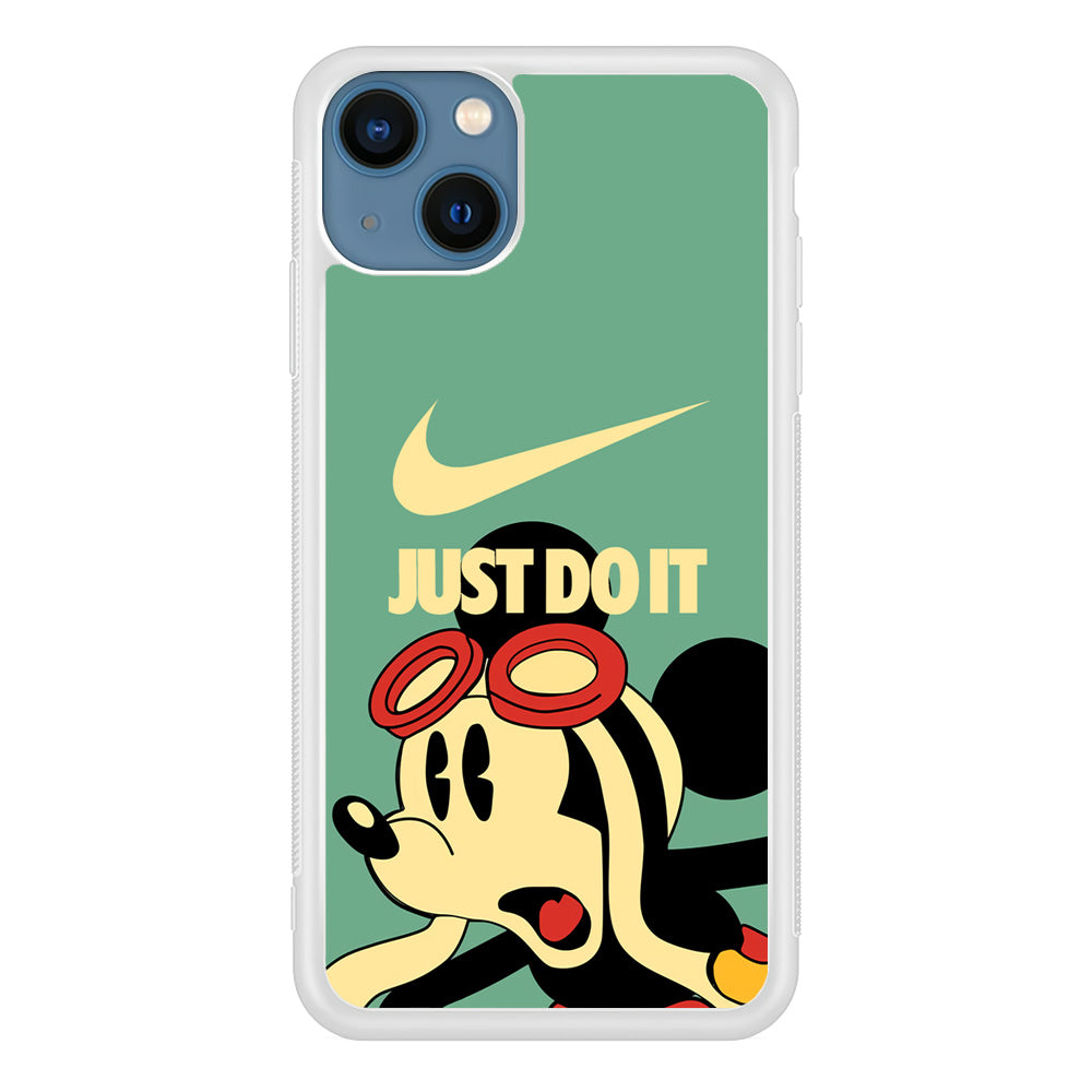 Nike Mickey Shocked Momment iPhone 15 Plus Case
