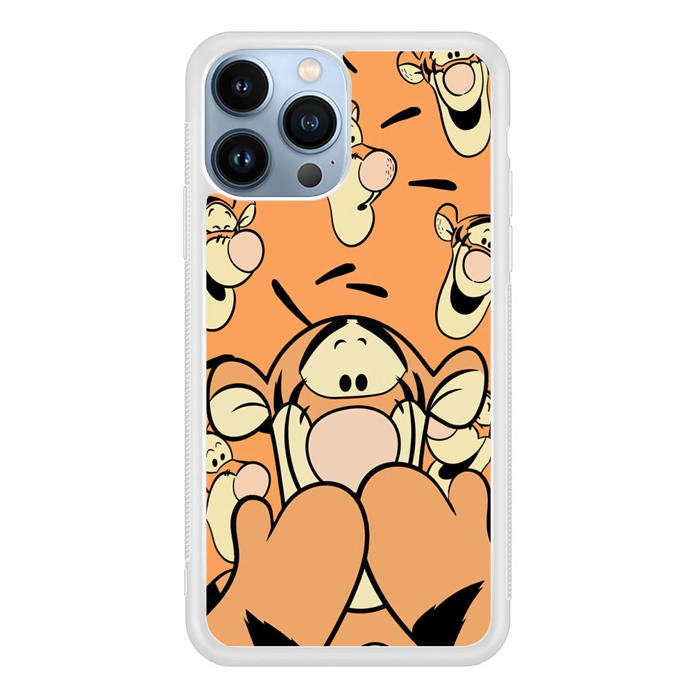 Tiger Winnie The Pooh Expression iPhone 15 Pro Case