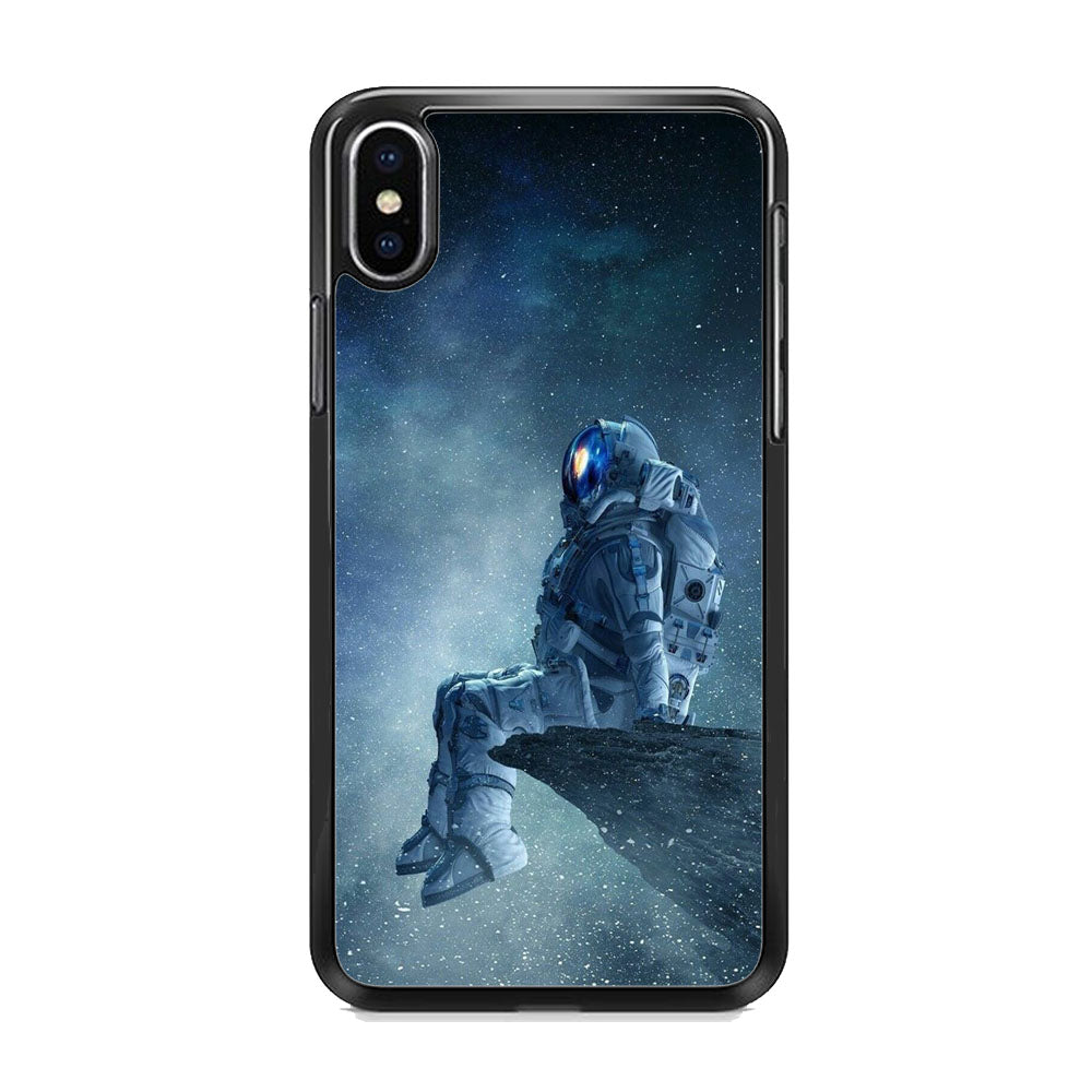 Astronaut Enjoy The Galaxy View iPhone Xs Max Case