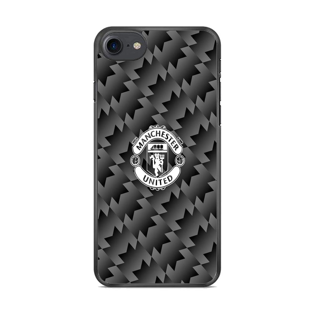 Manchester United Black Carbon Logo iPhone 8 Case